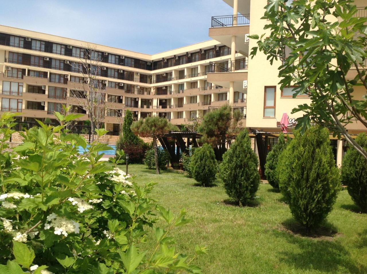 Luxor Apartments Pomorie Exteriér fotografie