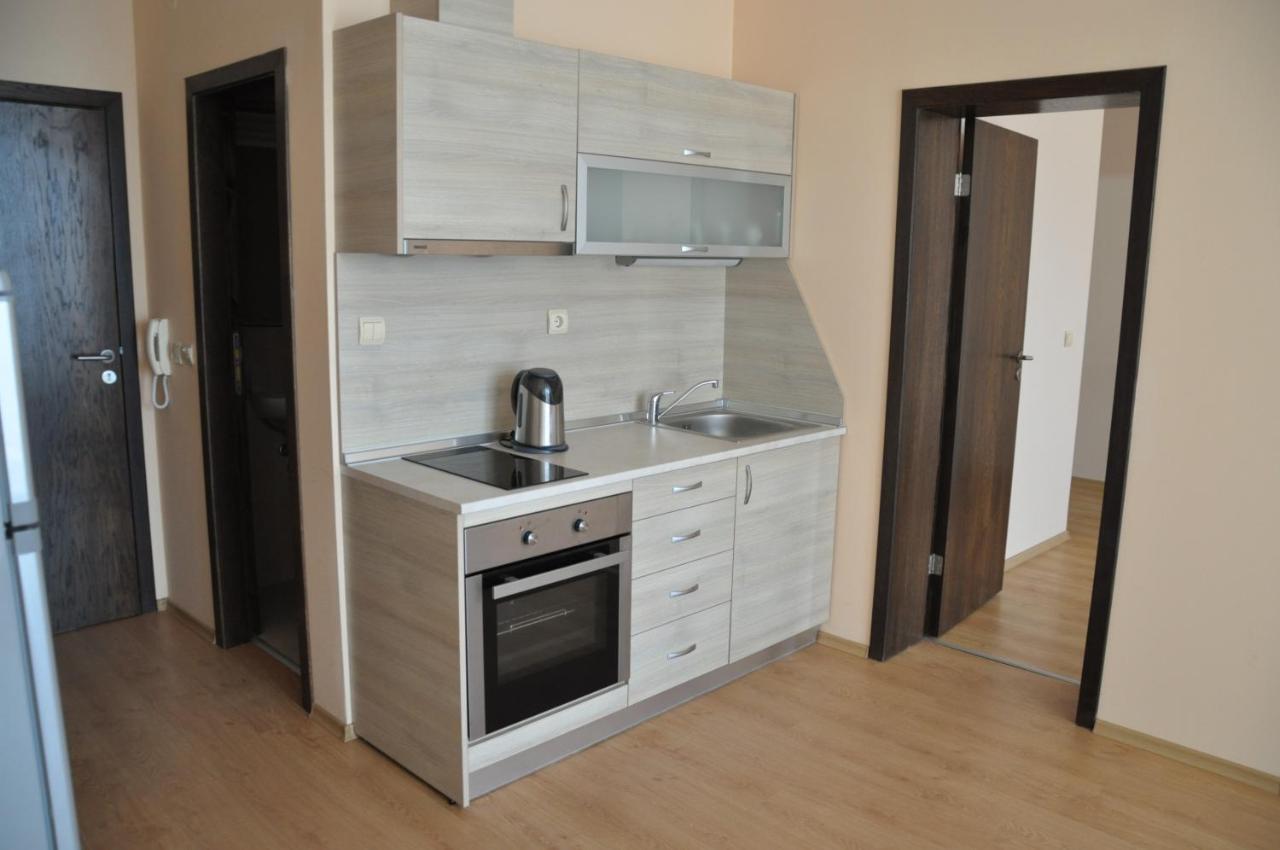 Luxor Apartments Pomorie Exteriér fotografie